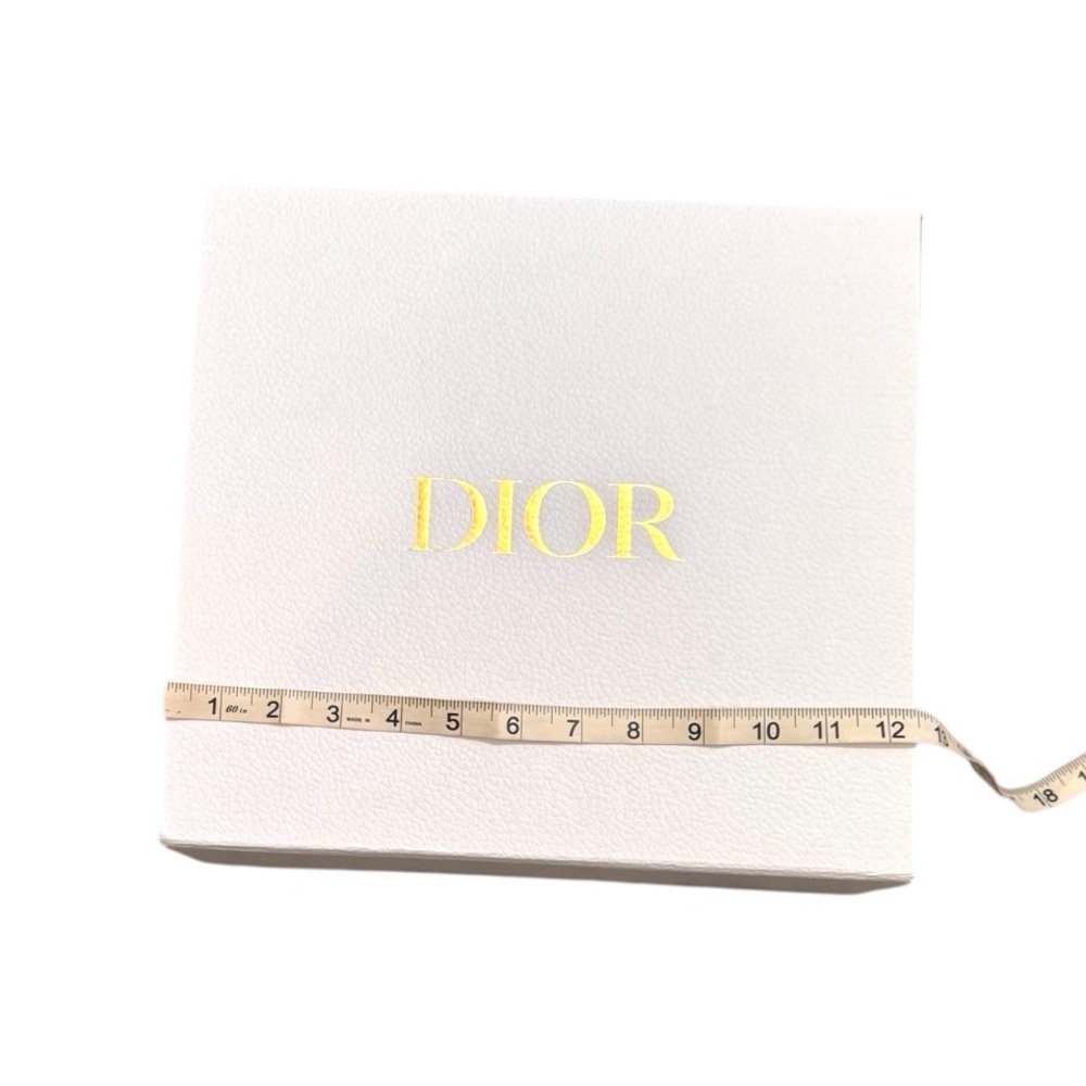 Dior Box & Ribbon - Picture 7 of 7